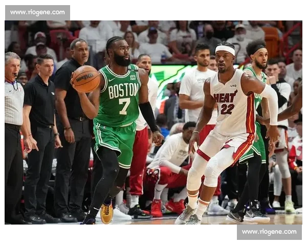 鏖战终场逆转取胜球队攻防两端全面爆发书写经典战报本赛季关键一役 - 副本