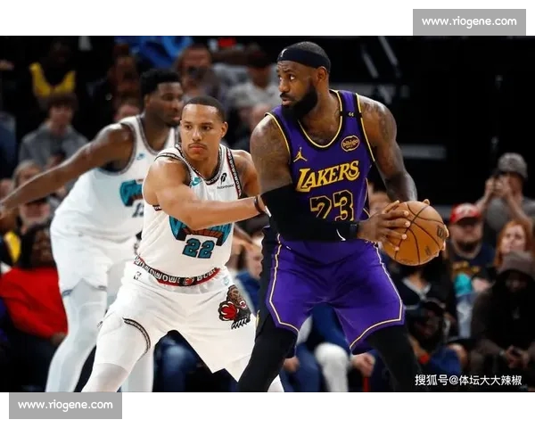 NBA最新动态:詹姆斯续约谈判进展勇士热火各自补强引发关注